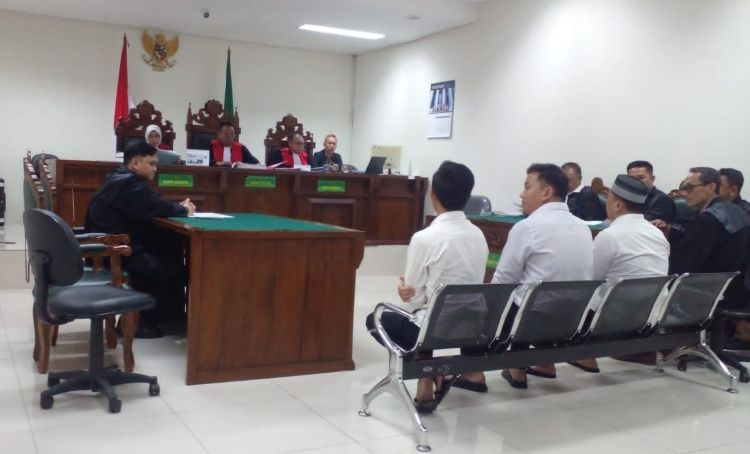 Tim penasihat hukum terdakwa Nyumarno, Eko Brahmantyo dan Basroni menyiapkan sejumlah poin untuk pembelaan atau pledoi setelah Jaksa Penuntut Umum (JPU) menuntut ketiganya dengan pidana 10 bulan penjara dalam perkara dugaan pengeroyokan dan penganiayaan di Pengadilan Negeri (PN) Cikarang.