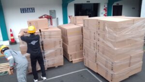Pengadaan 352 unit Pocket Filter oleh Sun Filtro Indonesia untuk kebutuhan fasilitas penyediaan kelistrikan nasional melalui mitra kontraktor.