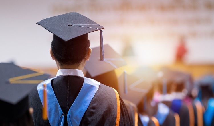 WISUDA ILUSTRASI Ilustrasi