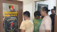 Tekanan ekonomi dan utang menjadi motif AS alias AAK melakukan perampokan disertai penganiayaan terhadap M (42), seorang ibu rumah tangga sekaligus istri pengusaha limbah di Desa Karangraharja, Kecamatan Cikarang Utara, Kabupaten Bekasi
