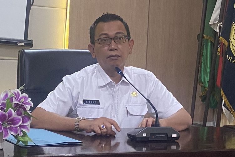 Kepala Dinas Lingkungan Hidup (DLH) Kabupaten Bekasi Syapri Donny Sirait