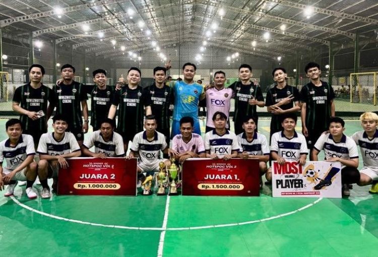 futsal championship Dalam kegiatan Futsal Championship 2026 itu, FOX Lite Hotel Cikarang berhasil meraih posisi Juara 1. Tidak hanya itu, penghargaan individu Most Valuable Player (MVP) juga berhasil diraih oleh salah satu perwakilan tim, Ilyas Maulana. Ia mencatatkan pencapaian dengan mencetak lima gol pada pertandingan final, sekaligus mengantarkannya meraih penghargaan MVP of the Night.