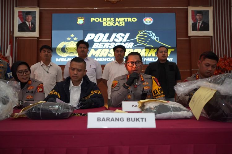 Kapolres Metro Bekasi Kombes Pol Andi Oddang Riuh Hutomo
