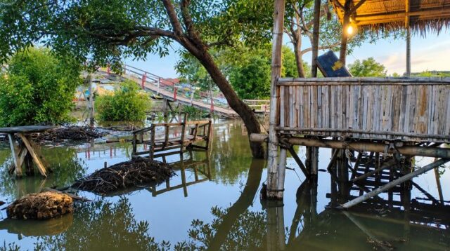 Banjir rob yang menerjang wilayah Desa Pantai Bahagia Kecamatan Muaragembong beberapa waktu lalu.